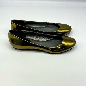 Cole Haan - Gold Shiny Leather Round Toe Lightweight Slip On Ballet Flats SZ 8